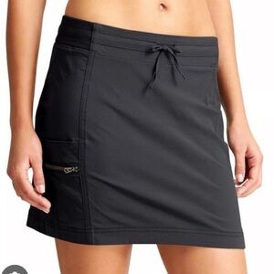 Athleta Trekkie Skort with Handy Pockets